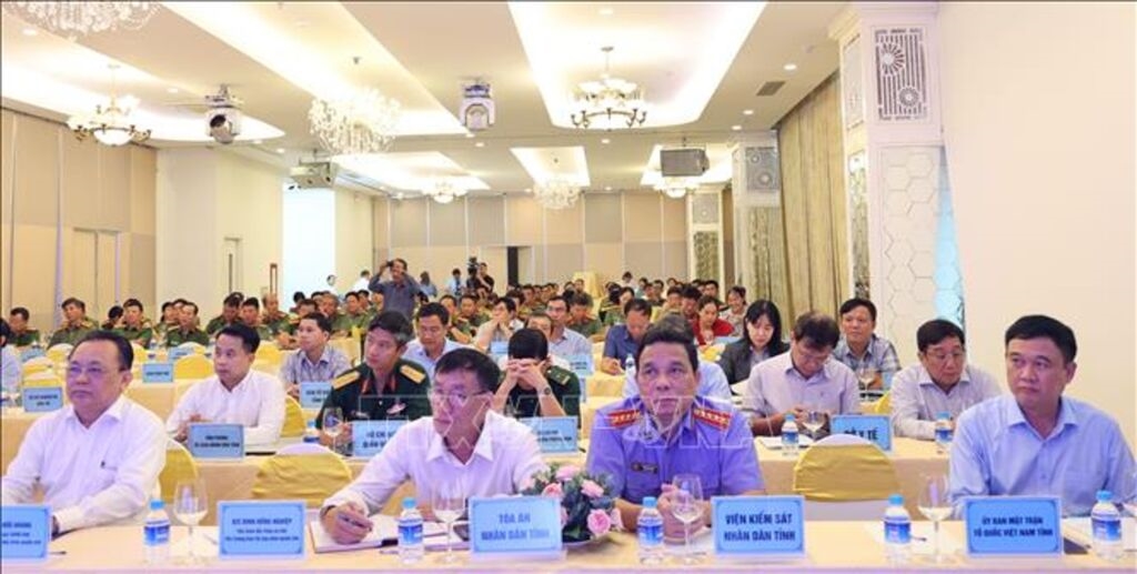 Bảo vệ, bảo đảm quyền con người từ cấp cơ sở