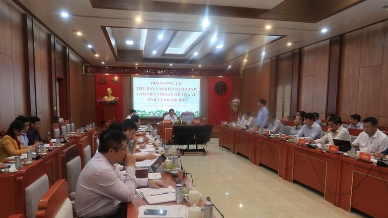 Đoàn công tác Tiểu ban Văn kiện Đại hội XIV của Đảng làm việc với Tỉnh ủy Khánh Hòa